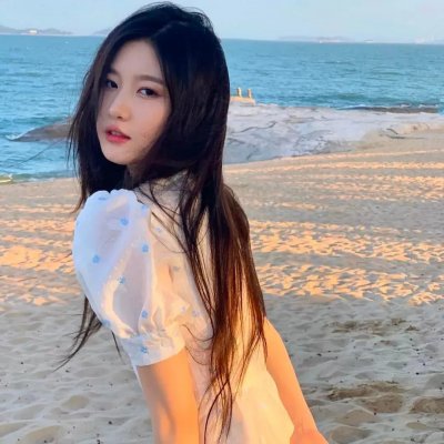 出水红莲